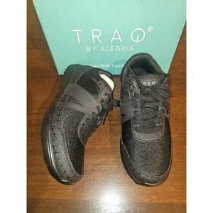 TRAQ by Alegria Womens Qarma Walking Shoes Black US 9.5-10 New in box
